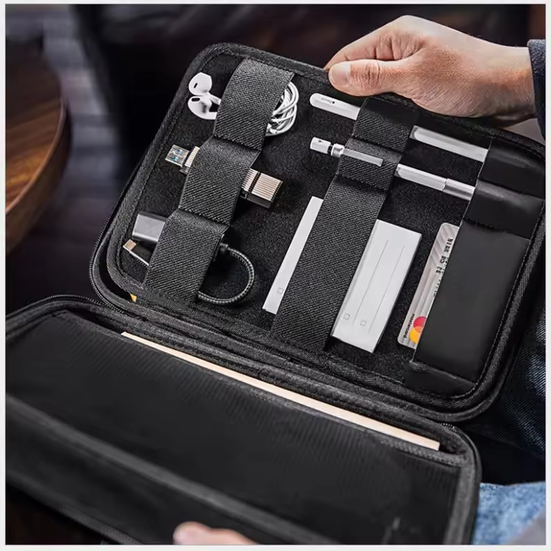 Hard Shell Case for iPad Pro 11 -  حقيبة تخزين محمولة أنيقة لآيباد برو 11